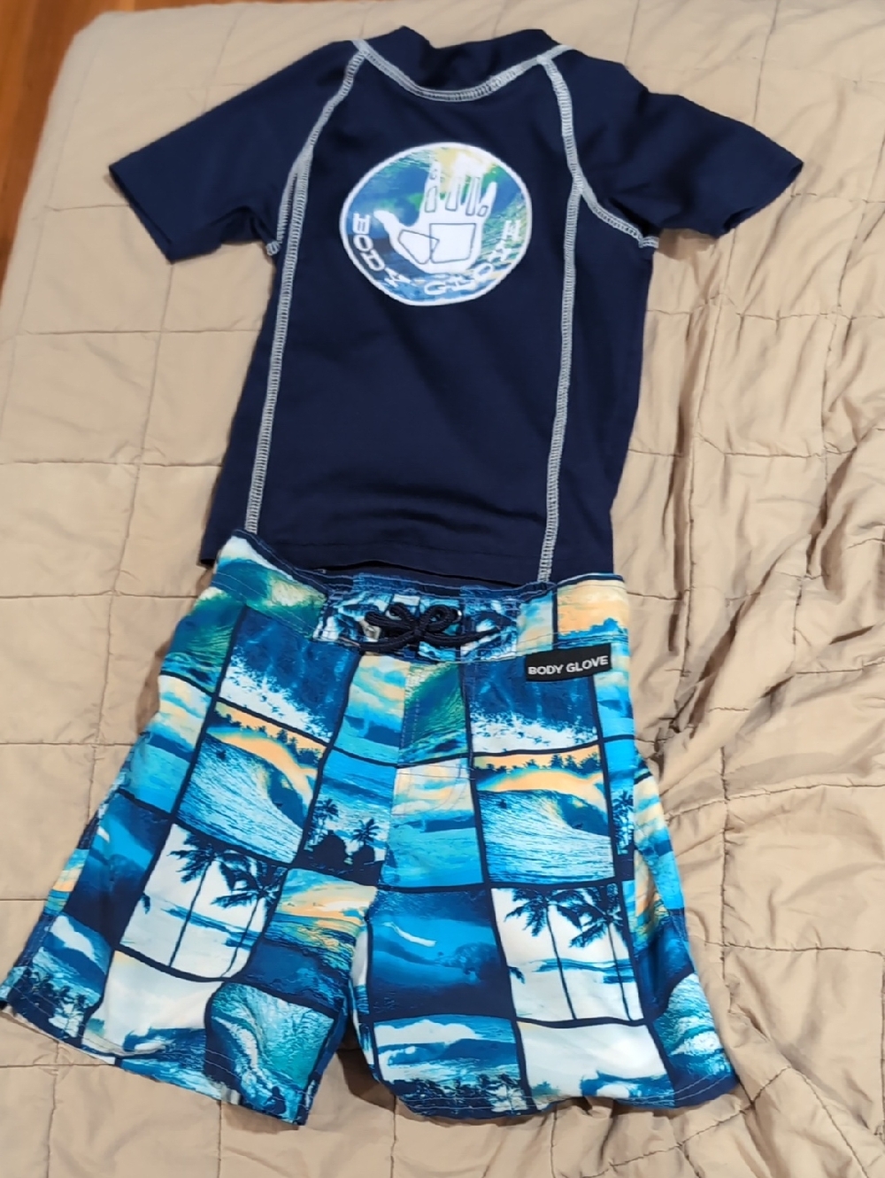 Body Glove Boys Swimsuit Size 6